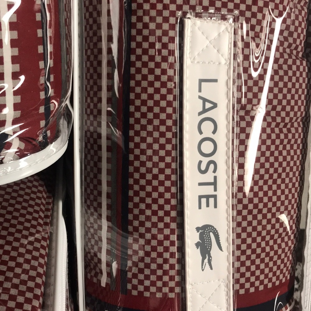 Lacoste - Picture 2 of 4